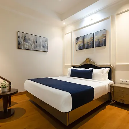 Iva Premium Delhi Airport - Free Airport Drop-2